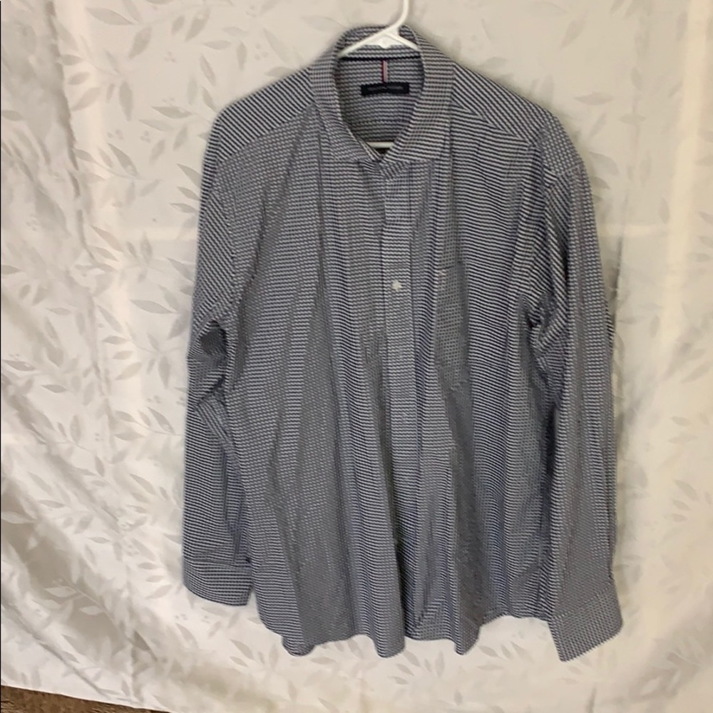 Tommy Hilfiger Fancy Check Spread Collar